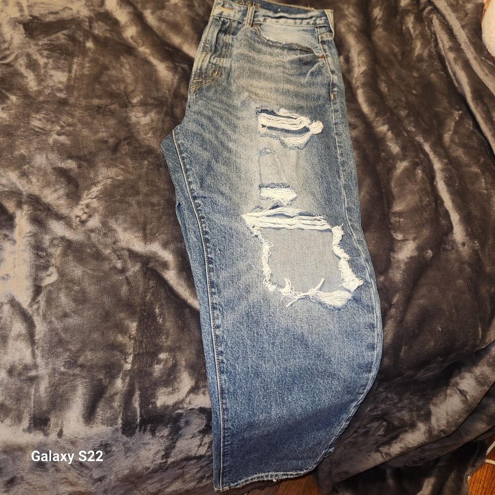 American eagle jeans size 14 baggy fit.